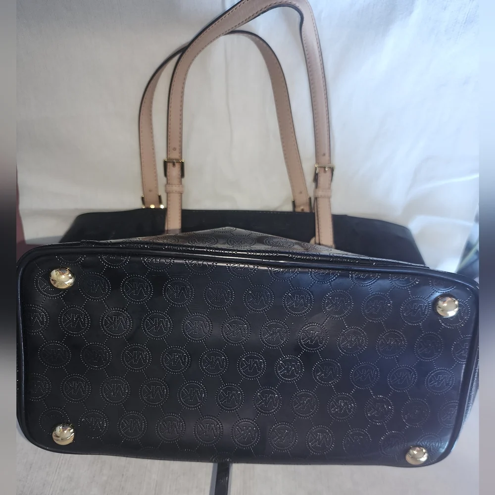 Michael kors Tote - Picture 7 of 11